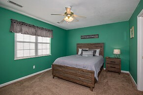 The Creekside Bungalow