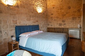 DONNAPAOLA MODERN FARM