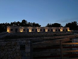 DONNAPAOLA MODERN FARM