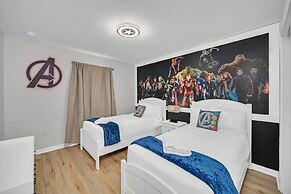 Stunning Modern Family Villa, Pool & Jacuzzi With Private View, Themed