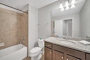 Stunning Modern Family Villa, Pool & Jacuzzi With Private View, Themed