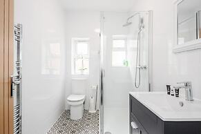 1BR Victorian House Near Bedford City Centre