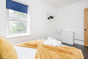 1BR Victorian House Near Bedford City Centre