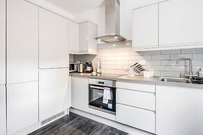 1BR Victorian House Near Bedford City Centre