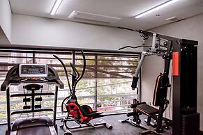 Draco Hotel & Suites