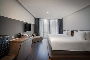 Draco Hotel & Suites