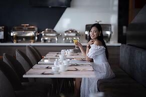 Draco Hotel & Suites