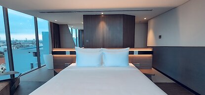 Draco Hotel & Suites