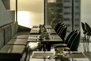 Draco Hotel & Suites