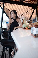 Draco Hotel & Suites