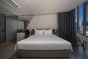 Draco Hotel & Suites