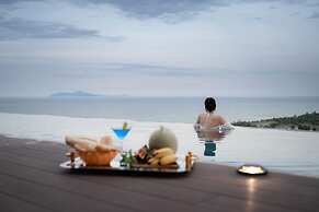 Draco Hotel & Suites