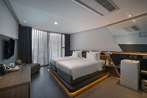 Draco Hotel & Suites