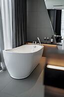 Draco Hotel & Suites