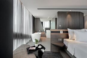 Draco Hotel & Suites