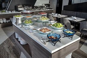 Draco Hotel & Suites