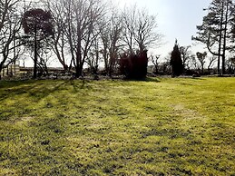 Inviting 3-bed Cottage Close to Pwllheli