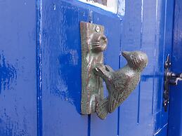 Inviting 3-bed Cottage Close to Pwllheli