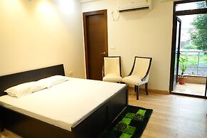 Shivoham Yoga Retreat - Spacious and Fully Equipped Apartment in Tranq