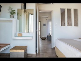 Diana Suites Deluxe Suite With Spa Bath