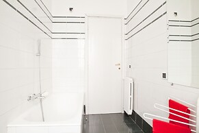 Kamchu Apartments Single Room Villa Ada 4