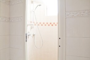 Kamchu Apartments Single Room Villa Ada 5