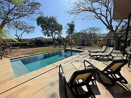 Pyramid Lodge Tamarindo Akhenaton