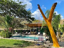 Pyramid Lodge Tamarindo Akhenaton