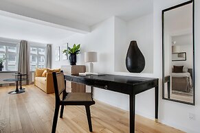 Sanders Regent - Endearing 1-bdr Apt