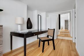 Sanders Regent - Endearing 1-bdr Apt