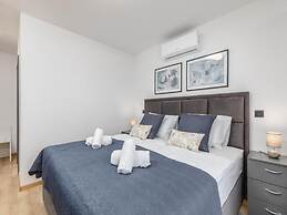 Villa D Pula 3-bedrooms Luxury Accomodation