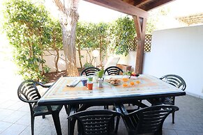 Ground Floor Villa With Barbecue for 5 Guests Pt48