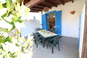 Ground Floor Villa With Barbecue for 5 Guests Pt48