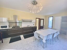 Beautiful Villa With Large Outdoor in Isola Albarella