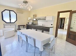 Beautiful Villa With Large Outdoor in Isola Albarella