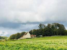 Luxury, Self-contained Country Cottage With View