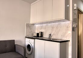 Phaedrus Living Seaside Luxury Flat Athina 118