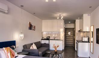 Phaedrus Living Seaside Luxury Flat Athina 118