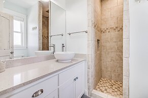 Agarita Shores 3 Bedroom Home by RedAwning