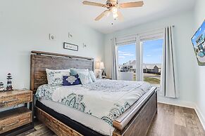 Agarita Shores 3 Bedroom Home by RedAwning