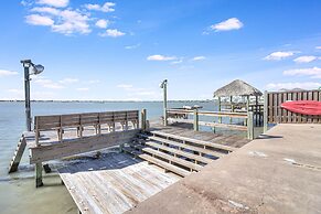 Agarita Shores 3 Bedroom Home by RedAwning