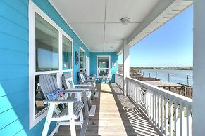 Agarita Shores 3 Bedroom Home by RedAwning