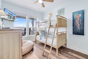 Agarita Shores 3 Bedroom Home by RedAwning