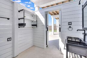 Agarita Shores 3 Bedroom Home by RedAwning