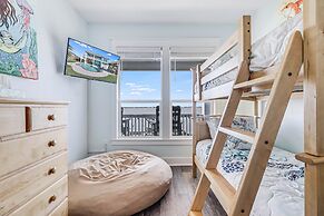 Agarita Shores 3 Bedroom Home by RedAwning