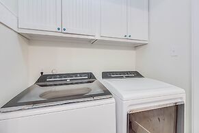 Agarita Shores 3 Bedroom Home by RedAwning