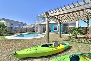 Agarita Shores 3 Bedroom Home by RedAwning