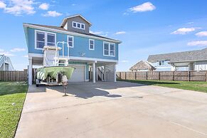 Agarita Shores 3 Bedroom Home by RedAwning