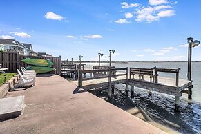 Agarita Shores 3 Bedroom Home by RedAwning