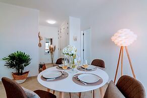 Holiday 1 Bed Apartment With Pool in Albufeira